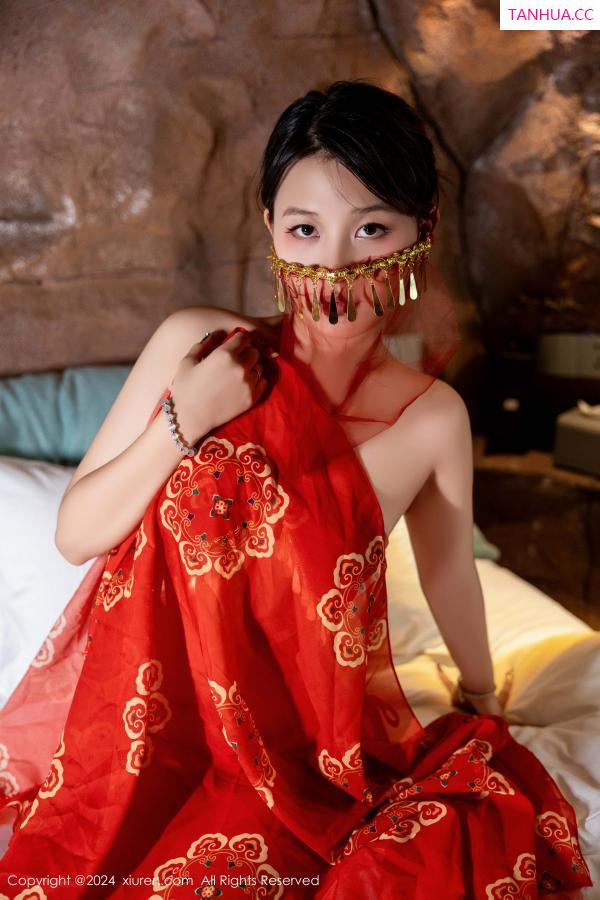   [XiuRen]高清写真图 2024.10.22 No.9323 吴婷婉 性感美腿第32张图片